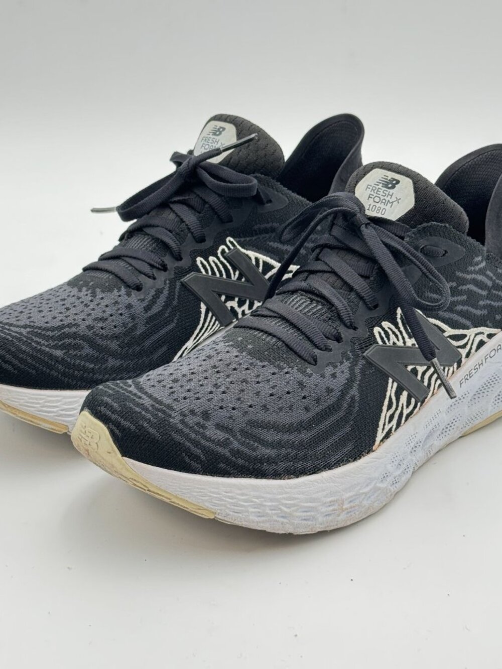 New Balance Fresh Foam 1080v10 Running Shoes Womens 8.5-9 Black Athletic Gym